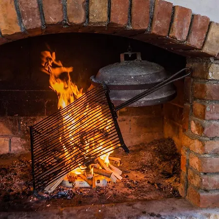Krpina Apt; Bbq, Private Parking شقة
